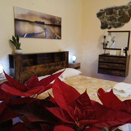 Villa Laura Apartment Giardini Naxos Eksteriør billede