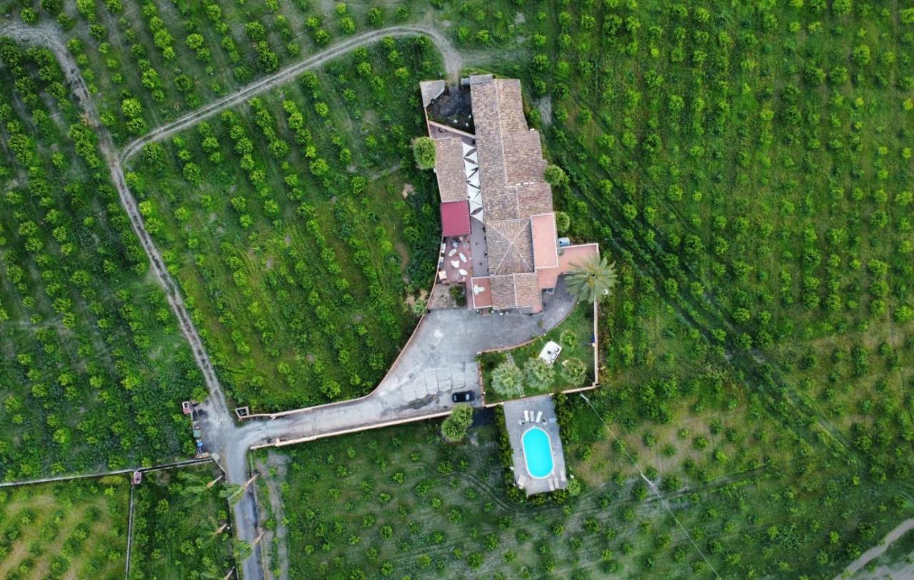 Villa Laura Apartment Giardini Naxos Eksteriør billede